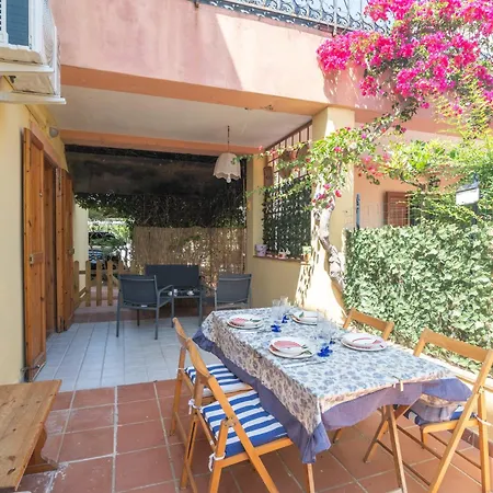 Casa Soffio Di Mare Будони